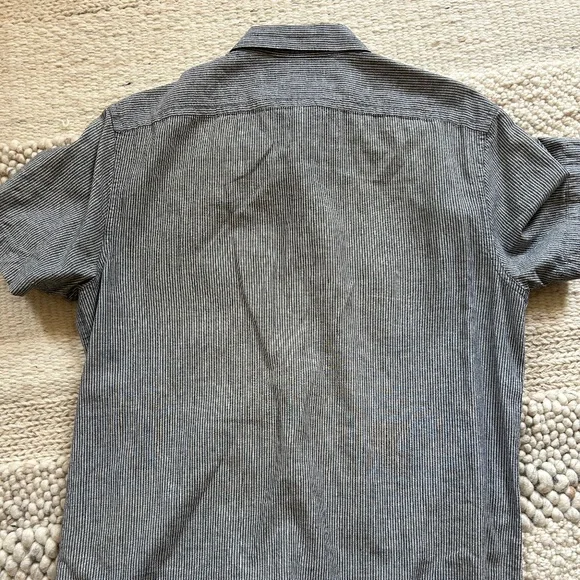 GAP Workshirt Short Sleeve Linen Cotton Blend - Medium Slim, Gray with White Str - Picture 5 of 5